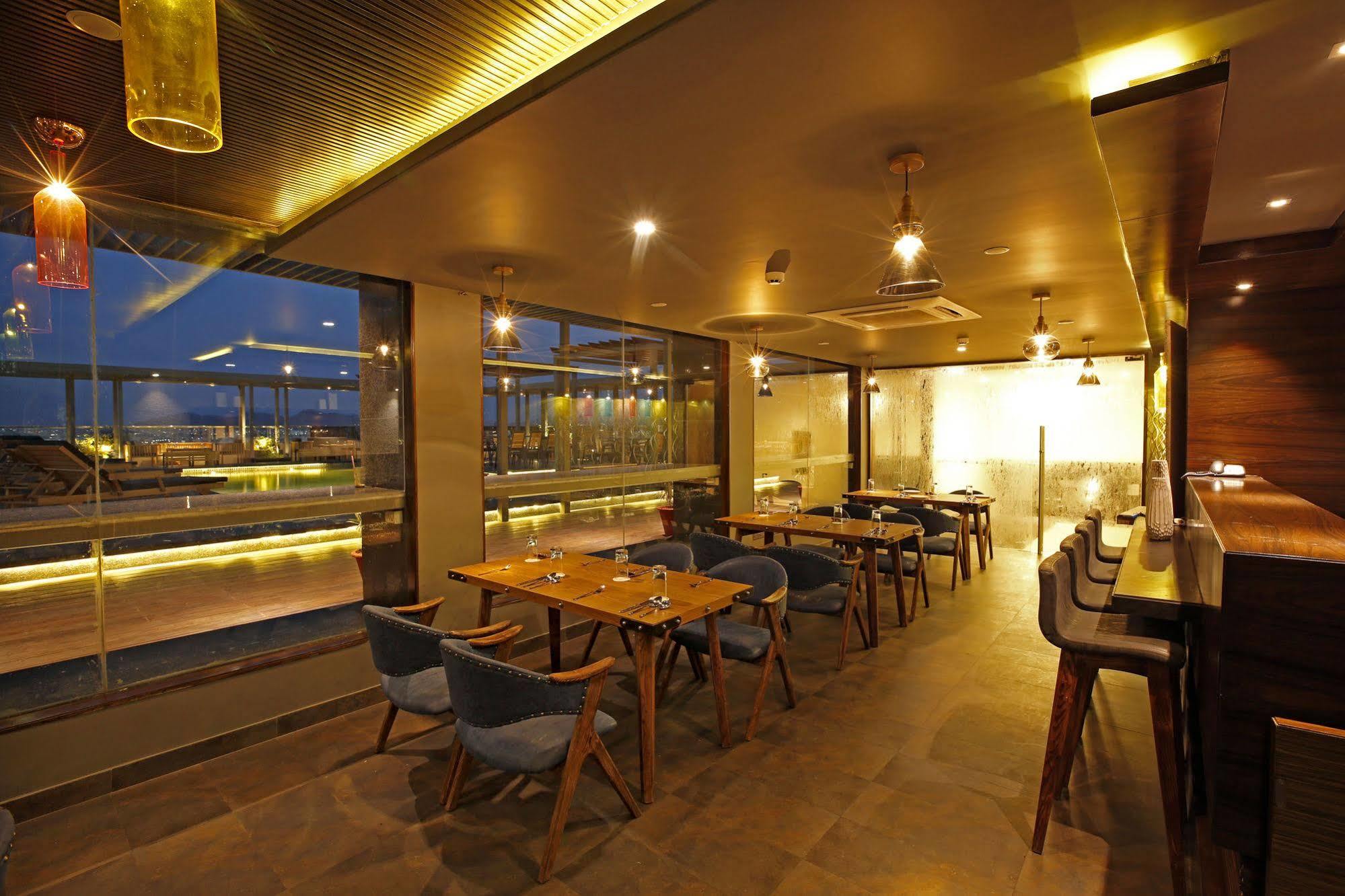 Grand Xenia Hotel Ajmer Exterior foto